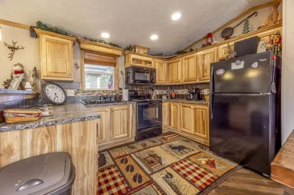 2257 Lookout Point Rd, Fall River, KS 67047