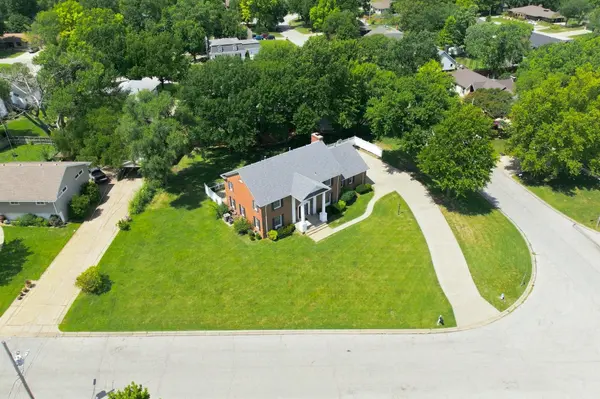 1861 Chelsea Dr, El Dorado, KS 67042