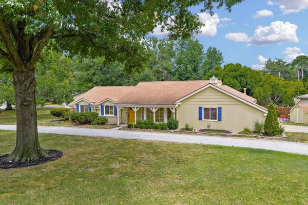 21 Fleetwood Dr, Winfield, KS 67156