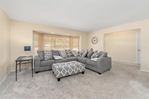 21 Fleetwood Dr, Winfield, KS 67156