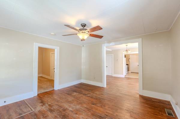 812 Maris St, Winfield, KS 67156