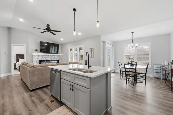 2327 S Chateau, Wichita, KS 67207