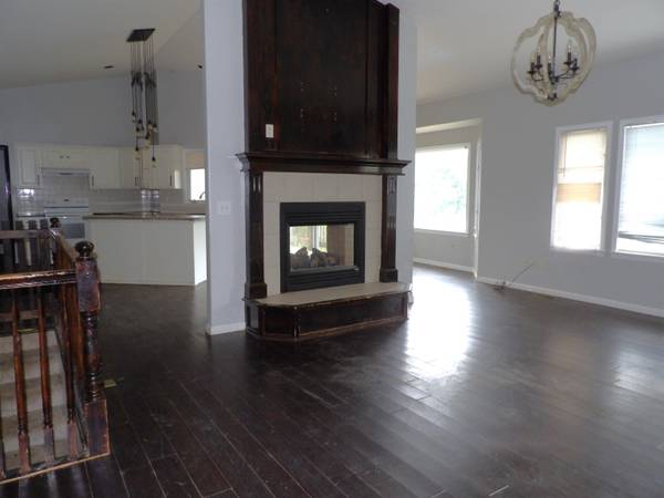 3434 N Hazelwood Ct, Wichita, KS 67205