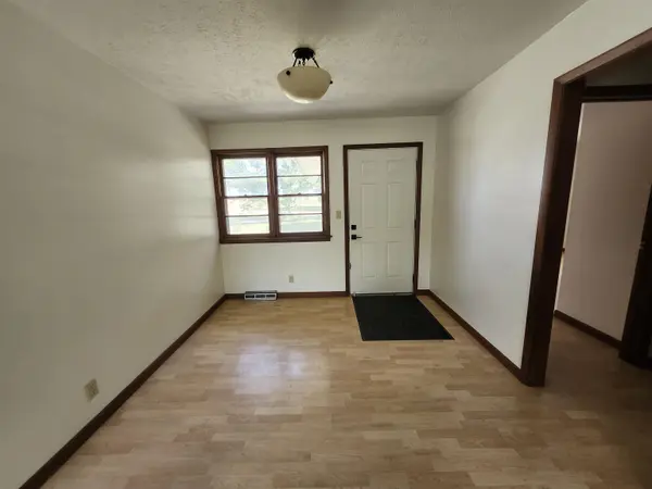 1403 N Meridian, Peck, KS 67120