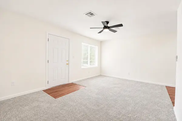 1639 N Hydraulic, Wichita, KS 67214