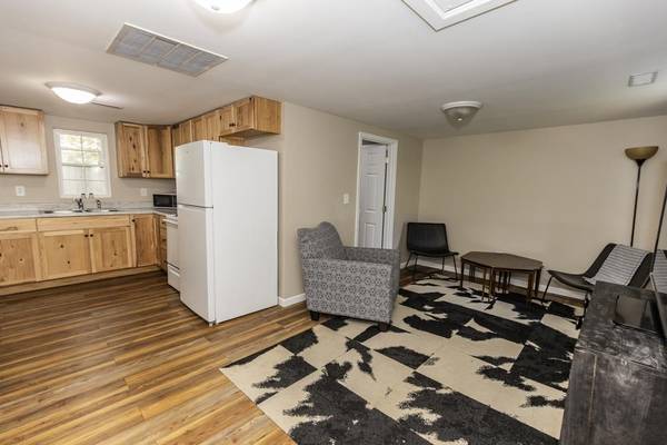 915 Maple Ave, Salina, KS 67401