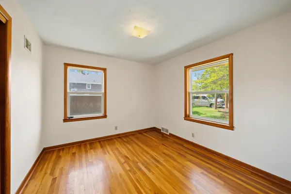 1709 Lewis St, Salina, KS 67401
