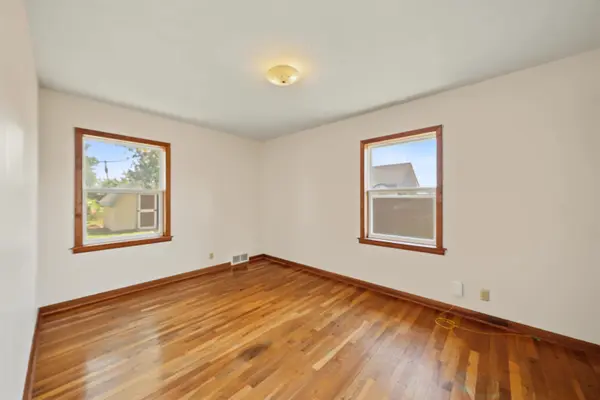 1709 Lewis St, Salina, KS 67401