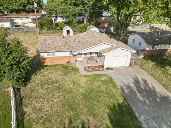 1309 N Baltimore Ave, Derby, KS 67037