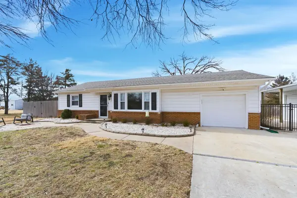 421 Epp St, Andover, KS 67002