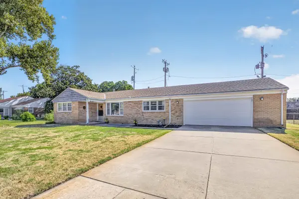 2826 S Greenwood Ave, Wichita, KS 67216