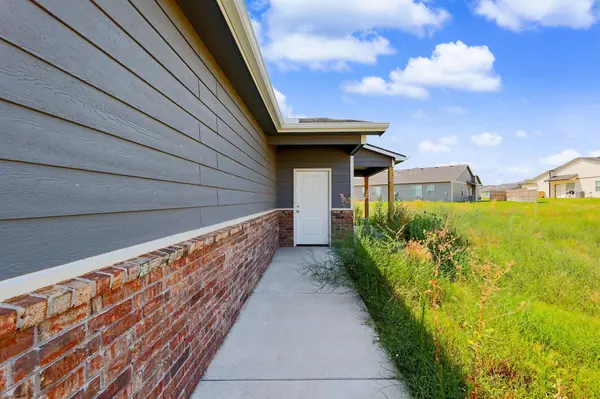 5776 E Bristol Circle, Wichita, KS 67220
