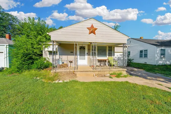 727 S Fountain Ave, Wichita, KS 67218