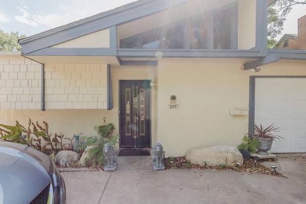 602 S Bluff, Wichita, KS 67218