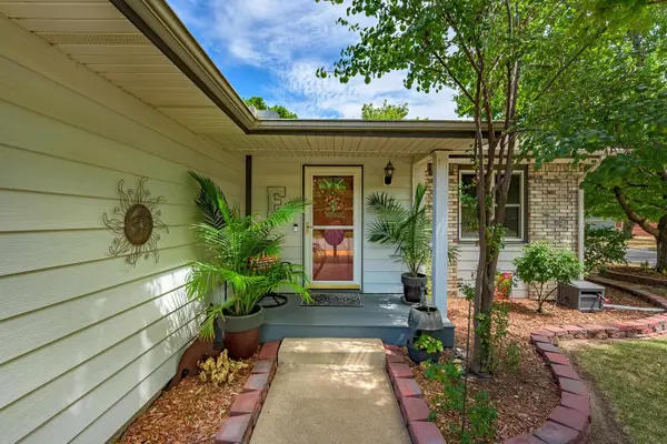 6504 W Renee Ct, Wichita, KS 67212-6336