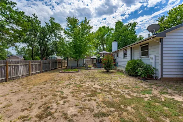 6504 W Renee Ct, Wichita, KS 67212-6336