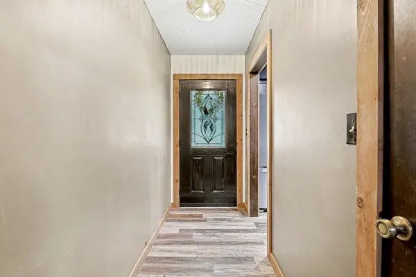 1404 N Greenwich Rd, Mulvane, KS 67110