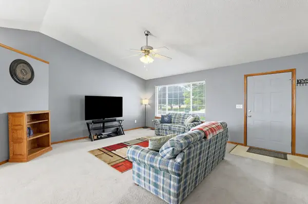 1914 Summerwood St, Goddard, KS 67052