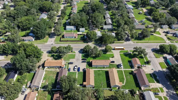 4415 E Lincoln, Wichita, KS 67218-2247