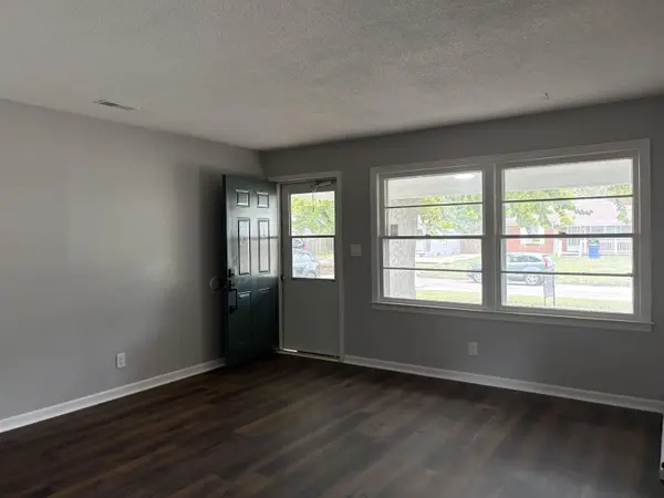 1712 S Erie Street, Wichita, KS 67211