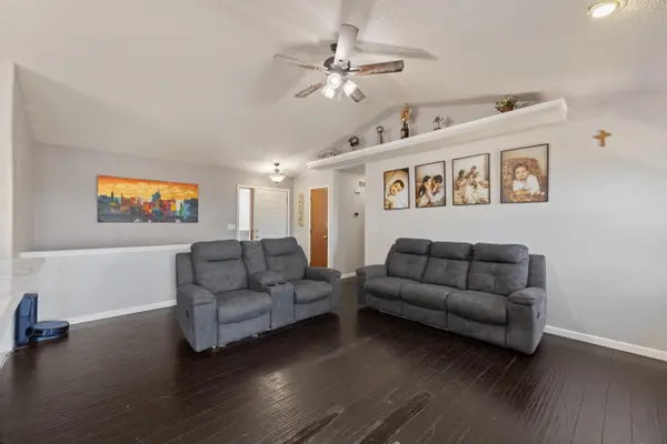 816 Country Ln., Newton, KS 67114