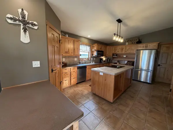 482 N 290th, Miltonvale, KS 67466
