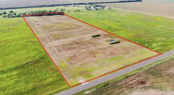 5689 S 375th w, Cheney, KS 67025