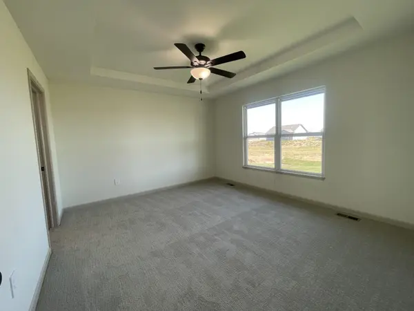 2231 E Arrowhead St, Andover, KS 67002