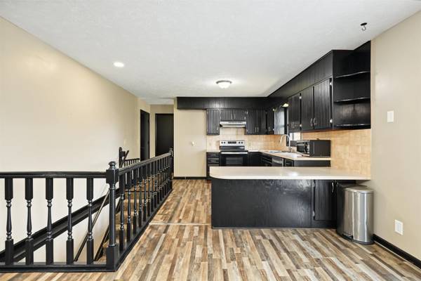1114 Revere Dr, Salina, KS 67401