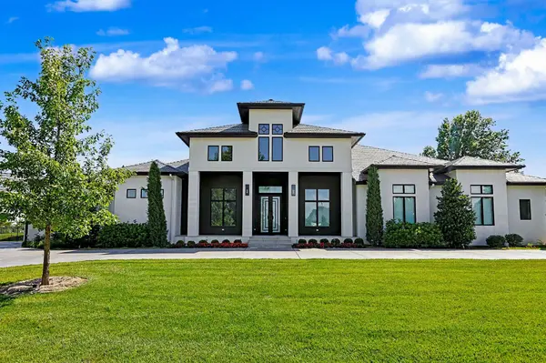 1900 N Timberwood, Wichita, KS 67206