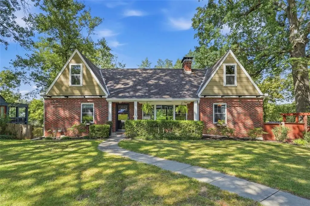 928 E Drumm CIR, Independence, MO 64055