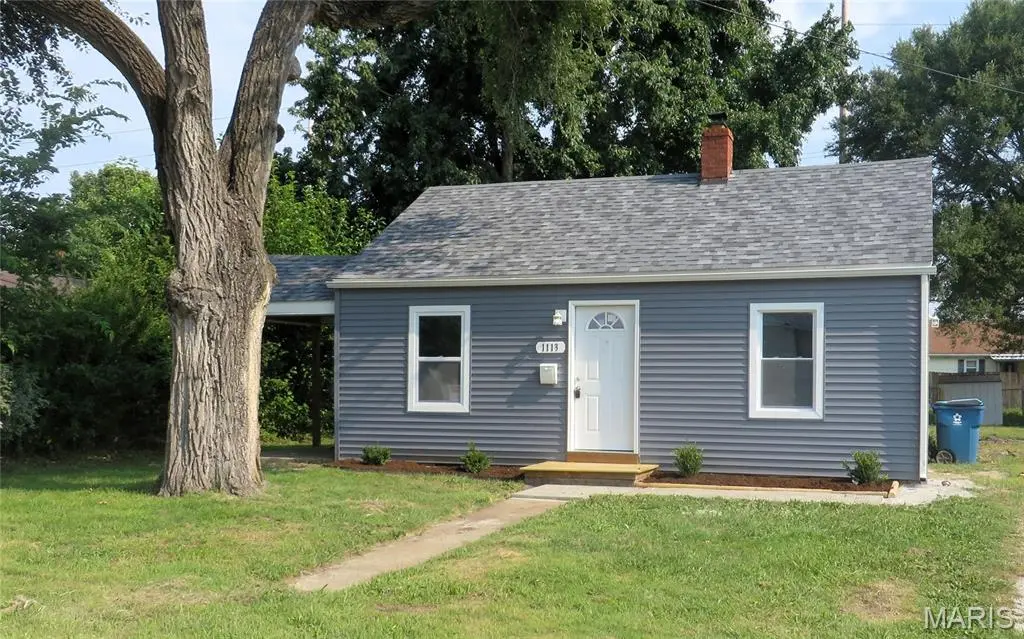 1113 E Lorena AVE, Wood River, IL 62095