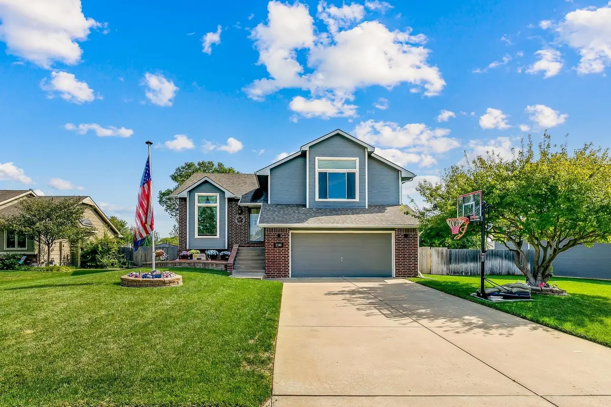 2500 N Woodlawn Blvd, Derby, KS 67037