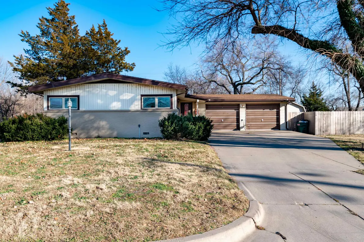 2208 N Richmond St, Wichita, KS 67204