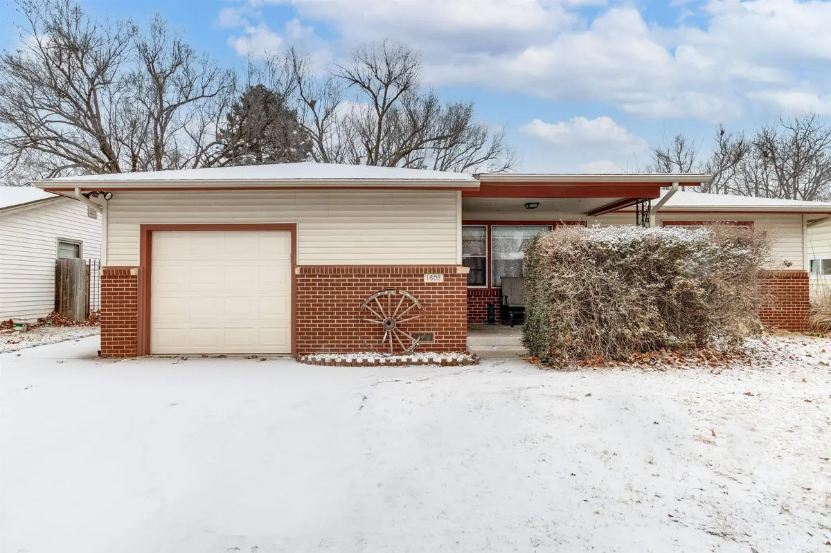 1608 W Anita Ave, Wichita, KS 67217