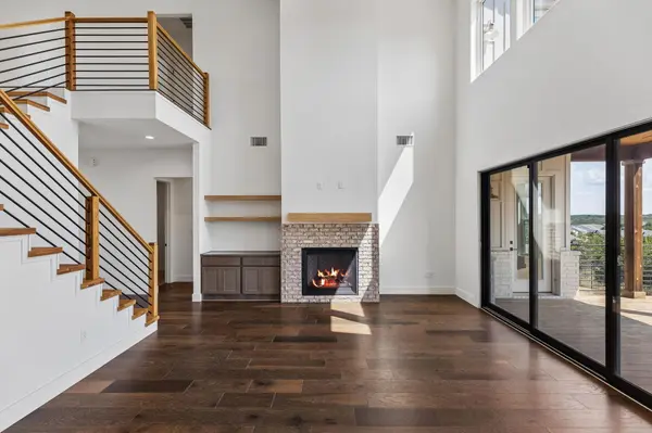 288 Smoke Tree CIR, Dripping Springs, TX 78620