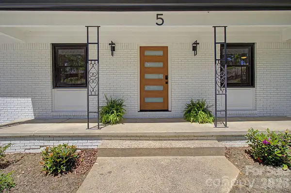 5 Kent PL, Asheville, NC 28804