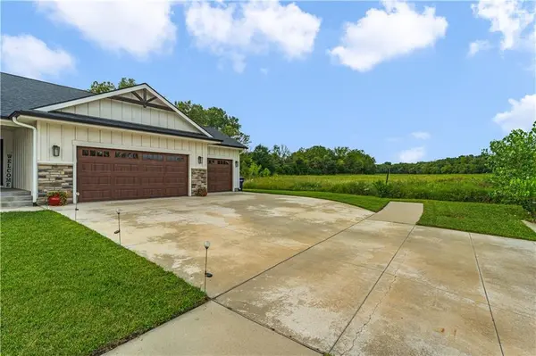 4814 Nature AVE, Manhattan, KS 66502