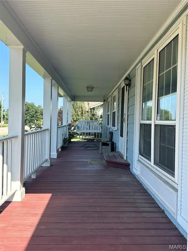 1806 Southridge LN, Owensville, MO 65066
