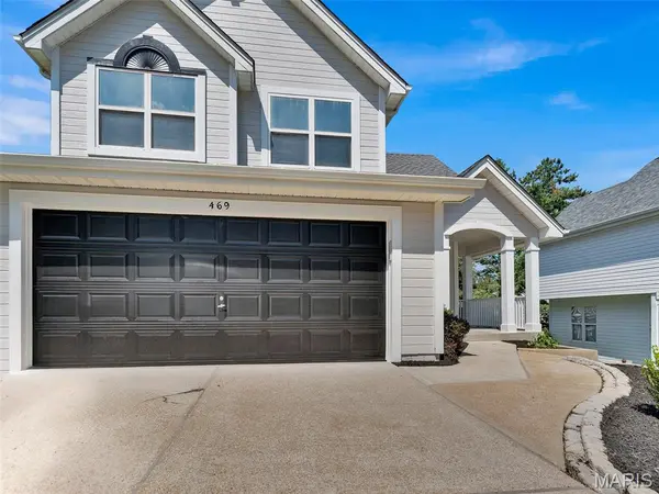 469 Seton Hall CT, Valley Park, MO 63088