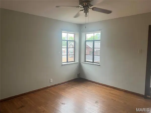 4947 Potomac ST, St Louis, MO 63139