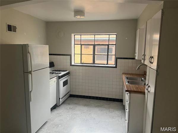 4947 Potomac ST, St Louis, MO 63139