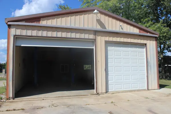 709 Thomas ST, Iuka, IL 62849