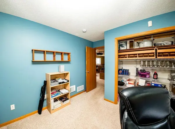 2030 Joes Lake RD SE, Cambridge, MN 55008