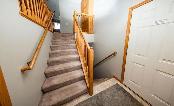 2030 Joes Lake RD SE, Cambridge, MN 55008