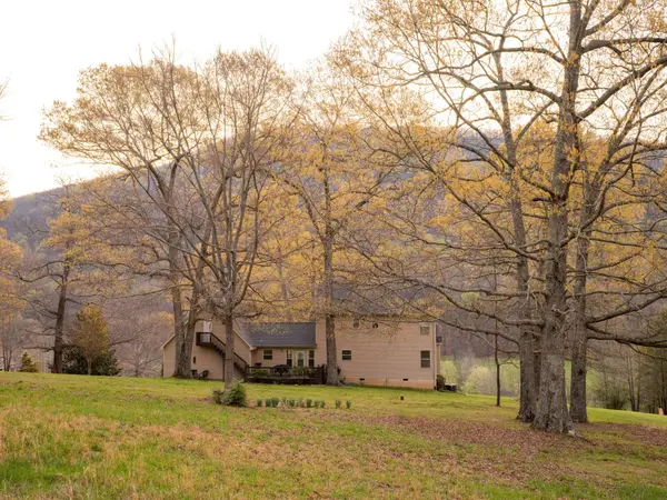 8040 Hog Jowl Road, Chickamauga, GA 30707