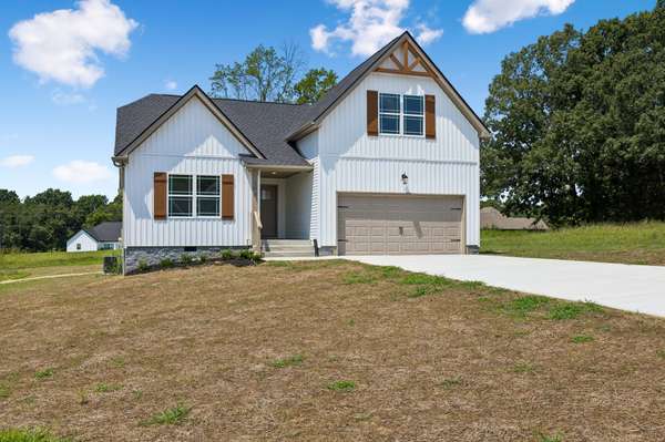 100 Morgan Lane, Dickson, TN 37055