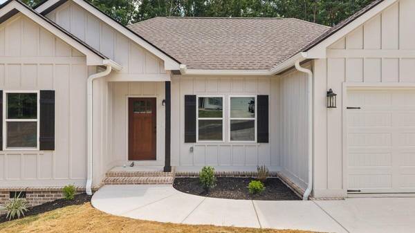 125 County Road 155, Riceville, TN 37370