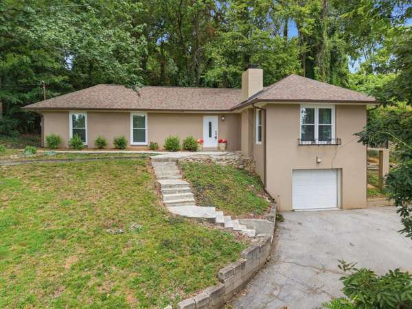 119 Crestview Circle, Chattanooga, TN 37411