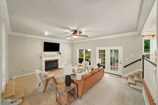 8409 Thornbury Court, Knoxville, TN 37919